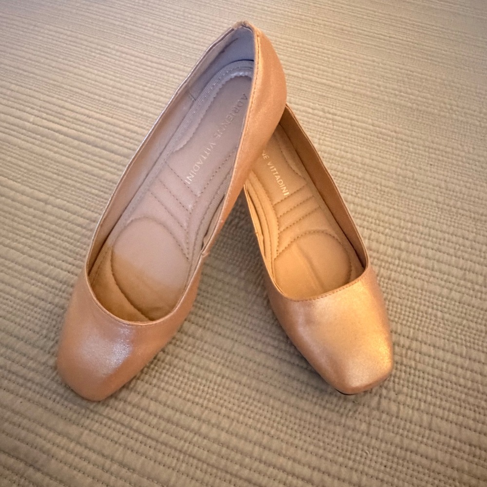 Adrienne Vittadini Women Palmer Rose Gold Metallic Square Toe Low Wedge Pumps 7M